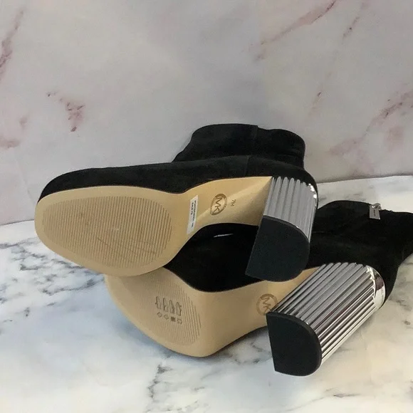 Michael Kors Suede Platform Boot Inner Zipper Black/Silver Size 7 - Picture 5 of 5